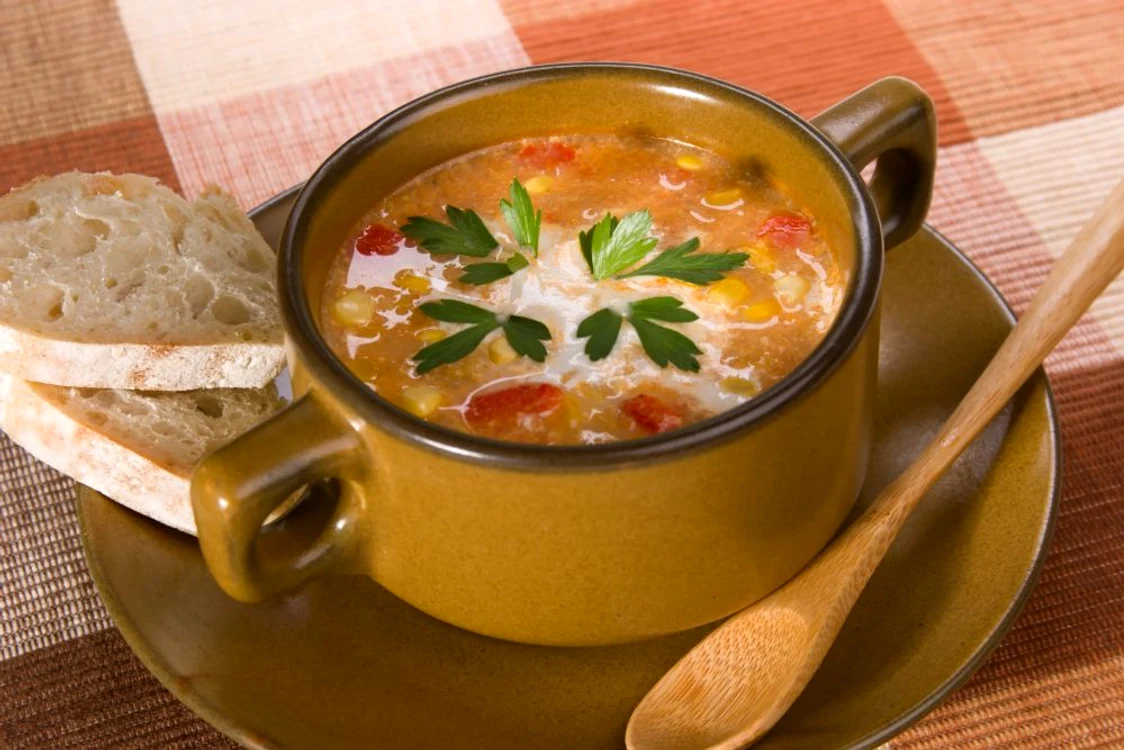 ciorbita shutterstock 23555794 jpeg