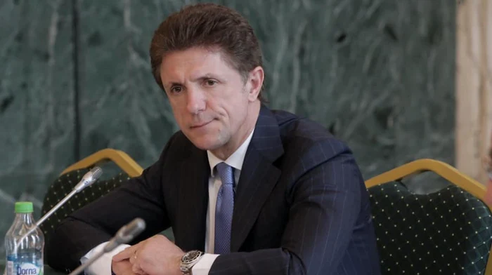 Lui Gică Popescu îi plac afacerile la nivel înalt FOTO Facebook