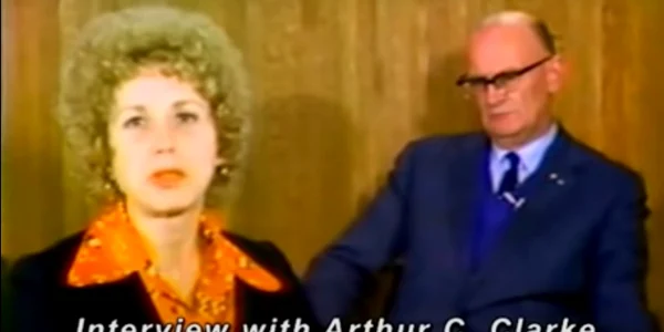 Sir Arthur C. Clarke a acordat