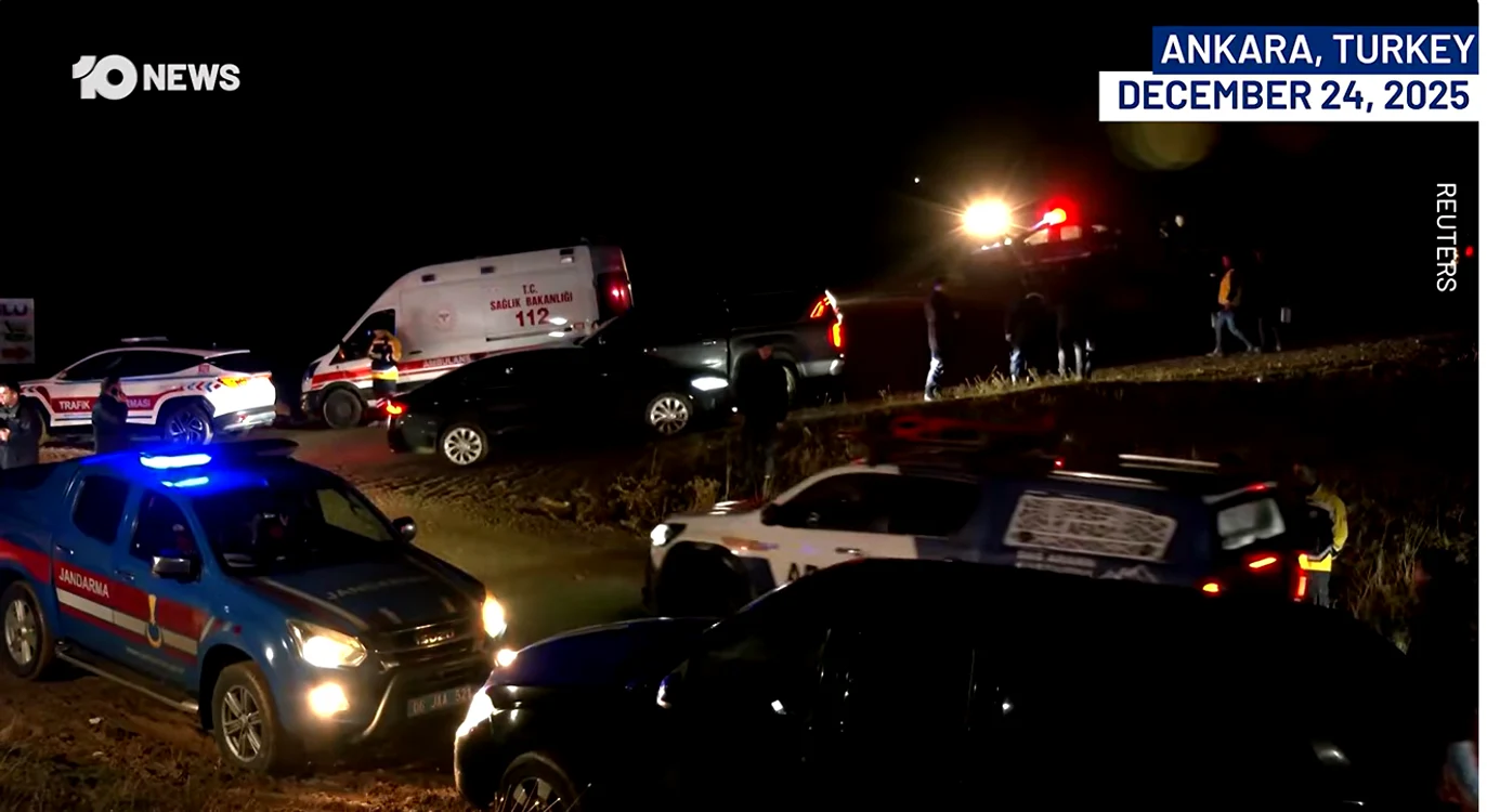 Avionul s-a prăbușit. FOTO captură YouTube Reuters via 10 News