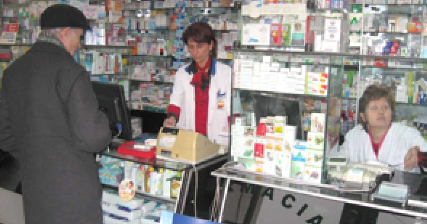 Botoşani: Isteria creată de „porcină“ umflă încasările farmaciştilor