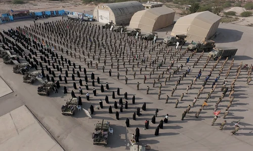 Gardienii Revoluției au efectuat anterior exerciții navale în Strâmtoarea Ormuz FOTO EPA EFE jpg