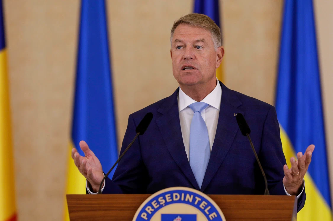 Iohannis a semnat decretul care va modifica Legea privind statutul cadrelor militare Foto: Arhivă