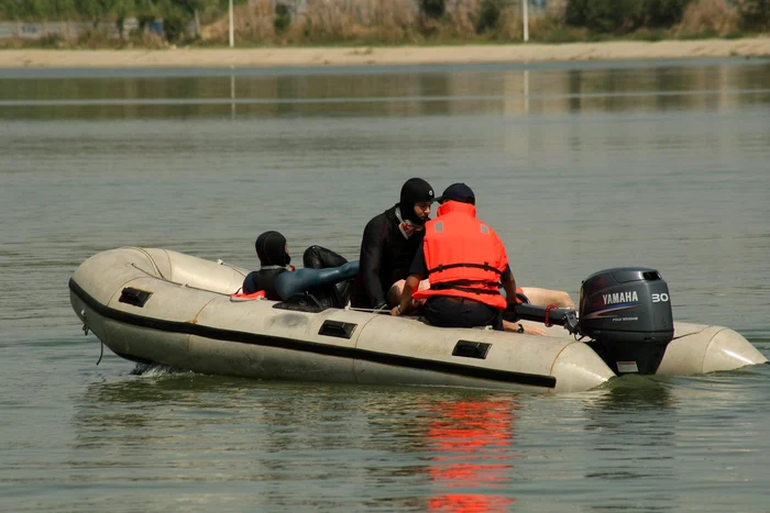 Echipele de intervenţie se află la faţa locului