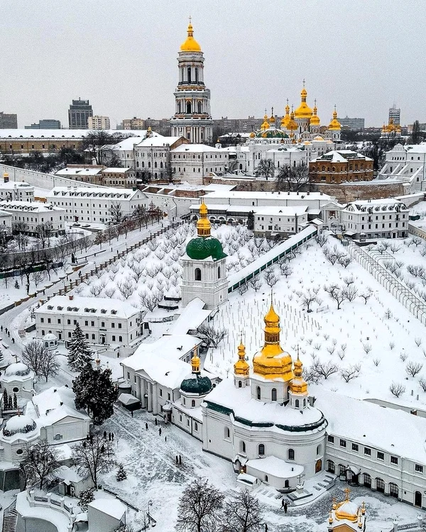 Complexul mănăstiresc Lavra Peșterilor din Kiev/FOTO:X