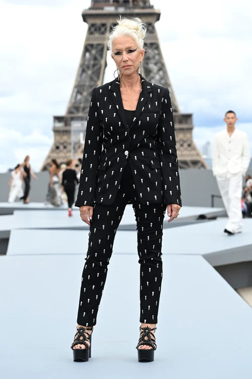 
    Actriţa a strălucit  recent la gala L’Oréal  din capitala FranţeiFotografii:  Gettyimages/ Profimedia  