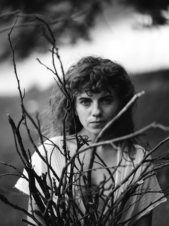 Mădălina Pavăl a păstrat un clopoțel, ca semn al veștii bune. FOTO: Arhivă Personală