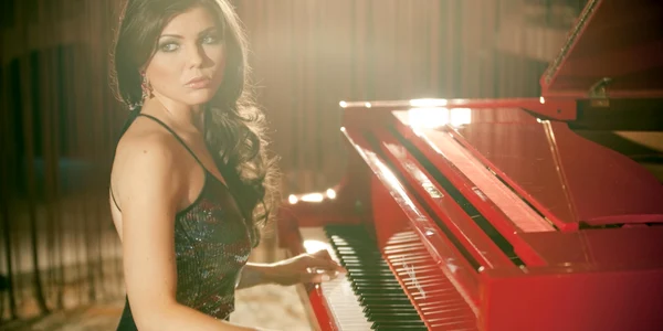 paula seling foto fundatia phoenix