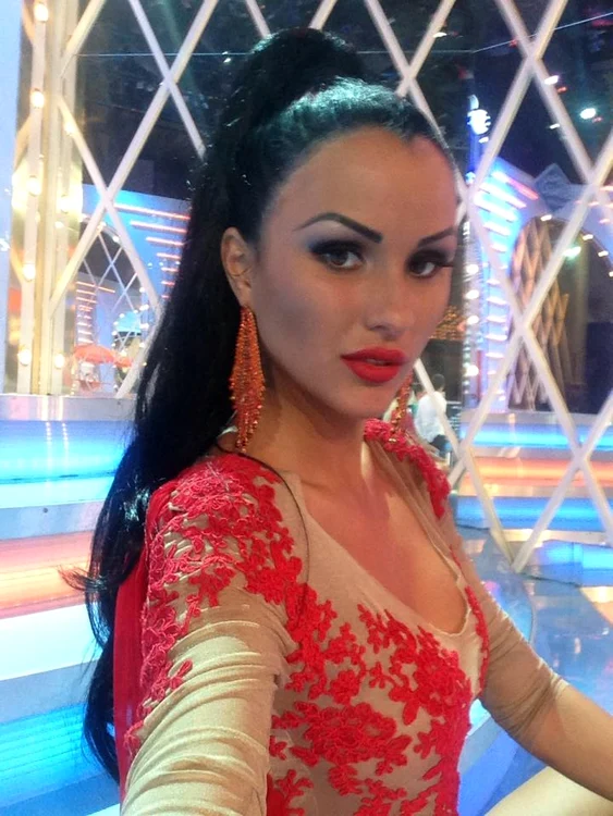 Daniela Crudu va avea o nouă colegă la "Un show păcătos"Foto: arhivă personală