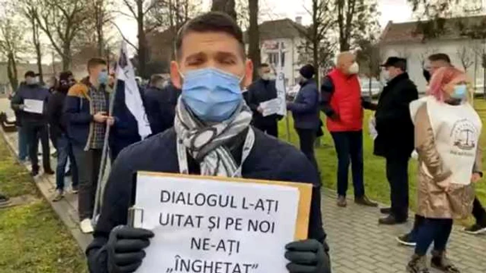 Poliţiştii au ieşit în stradă la Alba Iulia