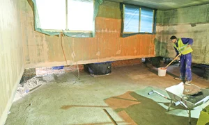 La subsol, imobilul a fost  “decupat” și au fost instalate  36 de amortizoare seismice jpeg