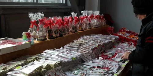 Primele mărţişoare au apărut în Piaţa Centrală