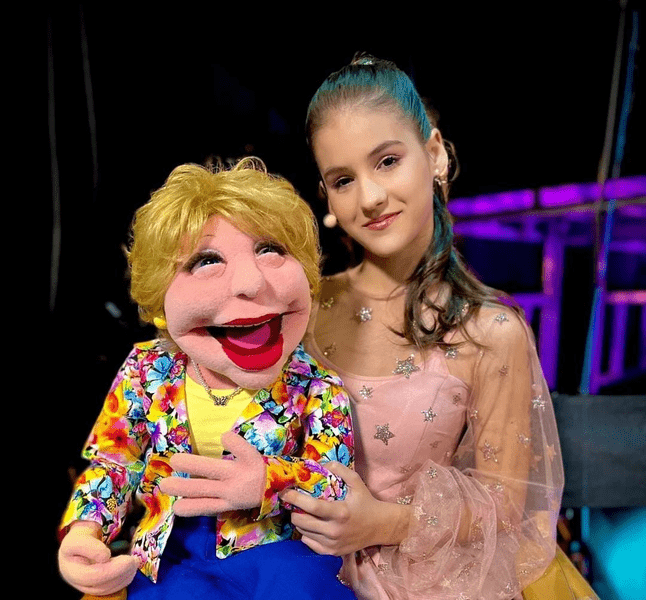 Cine este Ana-Maria Mărgean, adolescenta care a ajuns în finala America's Got Talent - Când se află rezultatele finale