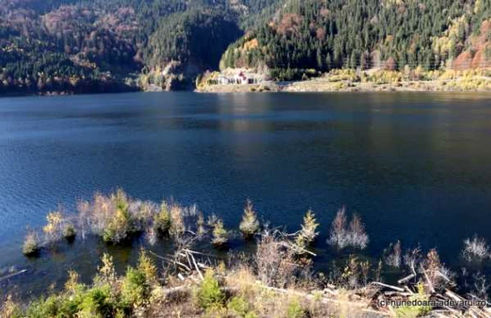 lacul gura apelor foto daniel guţă adevarul