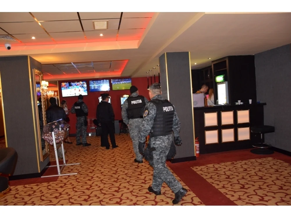 Verificările poliţiştilor au vizat şi barurile şi discotecile Foto: arhivă Adevărul