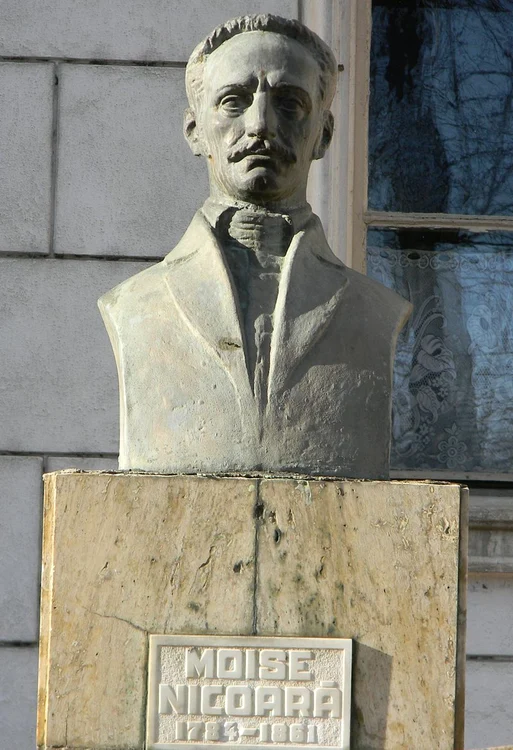 Bust Moise Nicoara.JPG