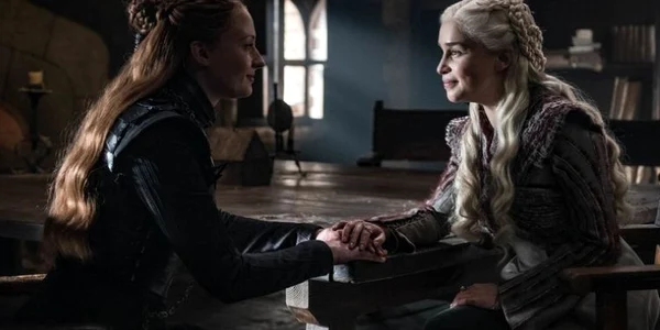 emilia clarke sophie turner foto hbo 