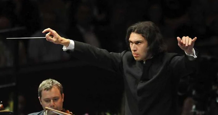 Vladimir Jurowski va fi noul director al Festivalului Enescu