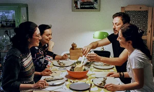 romanii la masa de sarbatorile de iarna jpeg