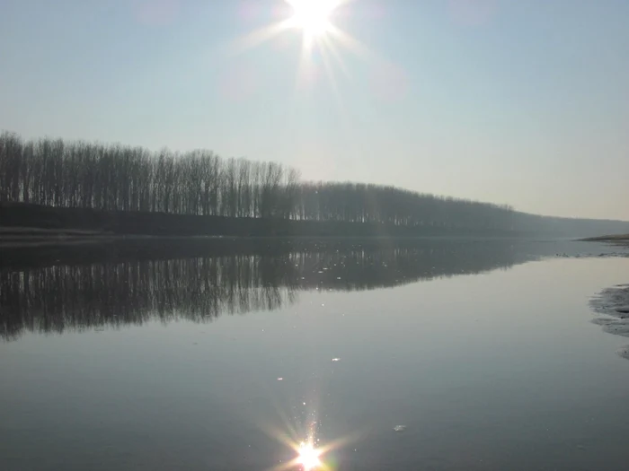 Pericol de inundaţii până pe 24 aprilie Foto:Adevărul