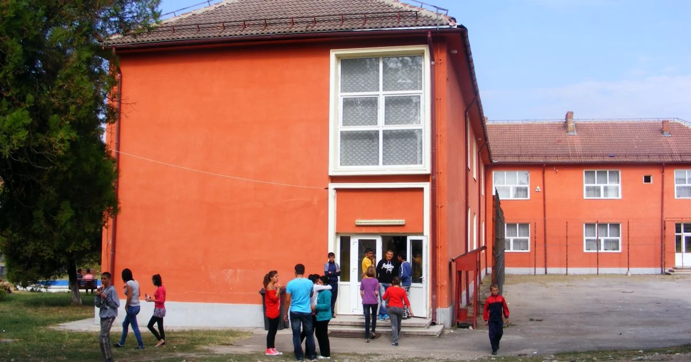 Şcoala din comuna Şişeşti FOTO Alexandra Georgescu