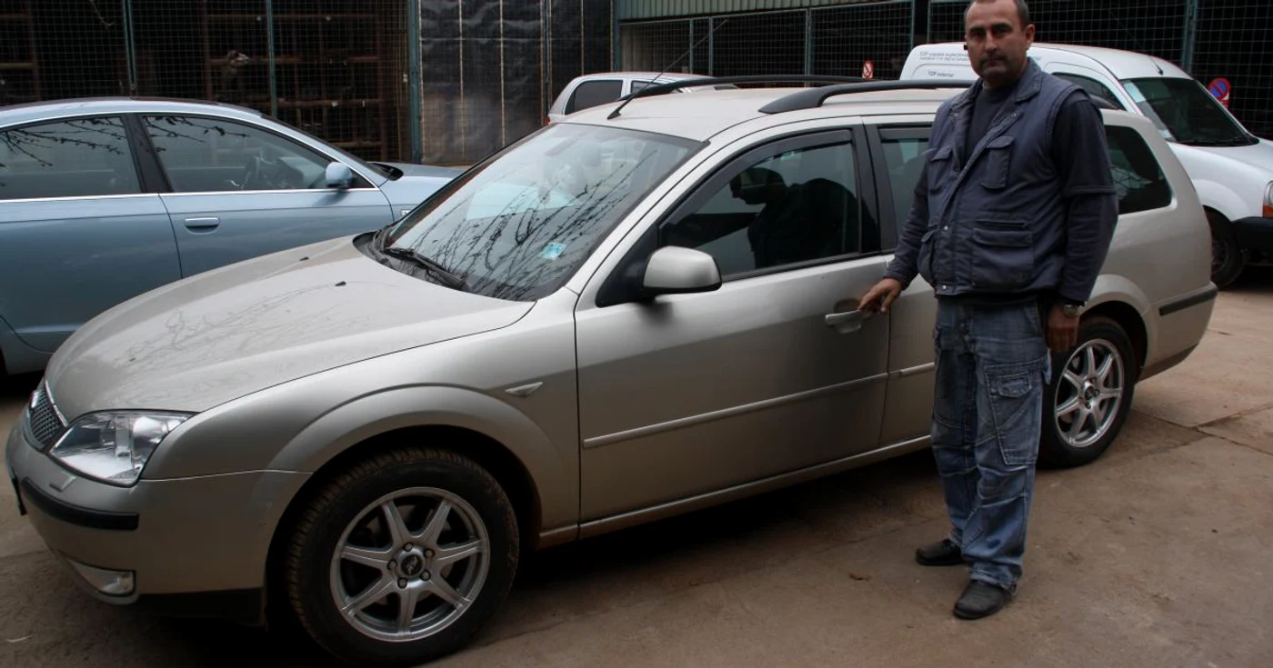 Mihailov şi maşina taxată