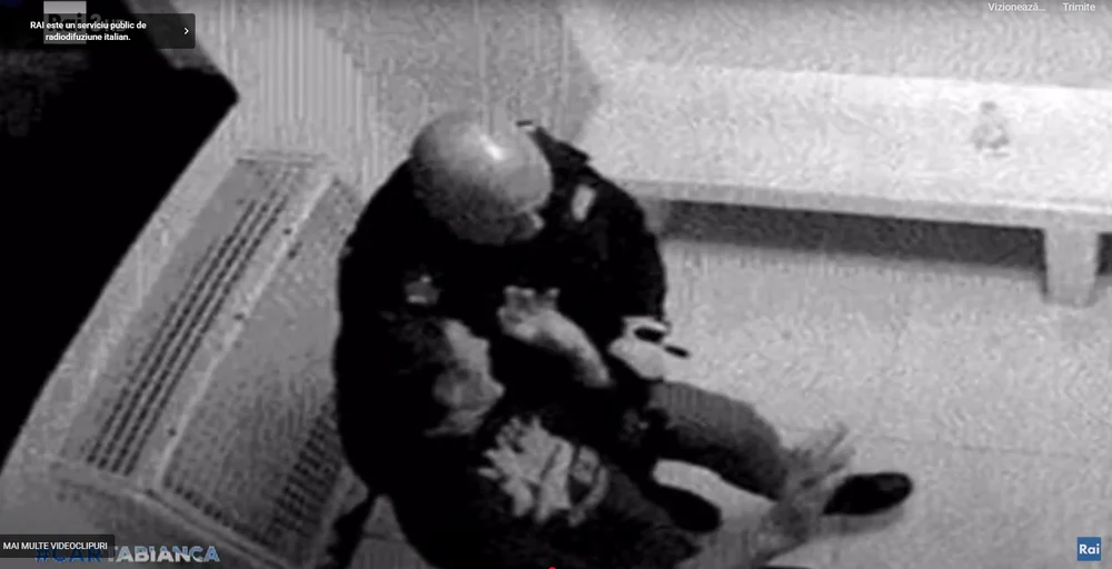 Violențe extreme într-o secție de poliție din Verona. Un român, torturat și umilit în arest