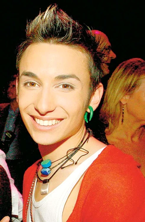 Ca între fete. Conchita Wurts a sărit să o îmbrăţişeze pe frumoasa noastră solistă, Paula Seling (Foto: Guliver/getty images)