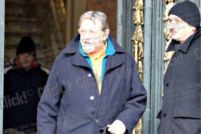 Sergiu Nicolaescu, în sicriu (Fotografii: Sorin Puiu/Alex Muscaliu/Wowbiz.ro)