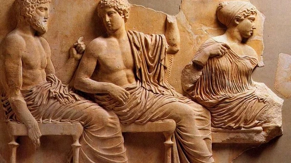 Iată câștigătorul concursului organizat de Historia și Fundația Calea Victoriei Tema Grecia Antica: Cultura si Civilizatie jpeg