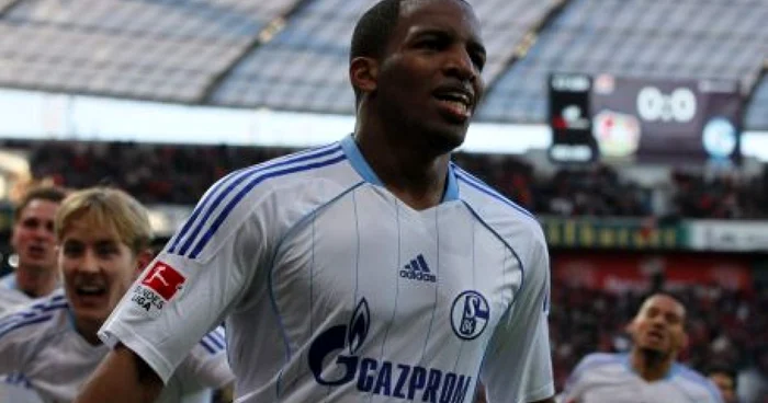 Farfan va pleca de la Schalke 