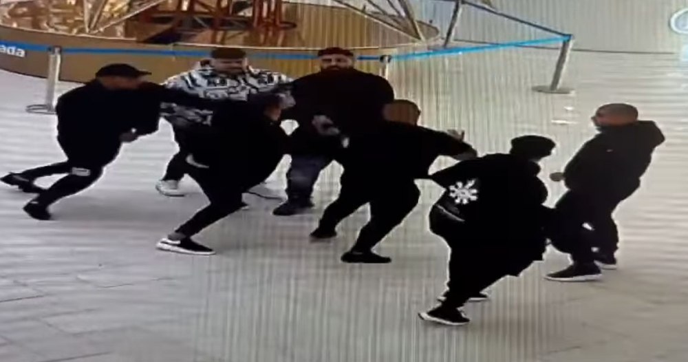 Scandalul de la centrul comercial din Craiova s-a lăsat cu șase arestări VIDEO