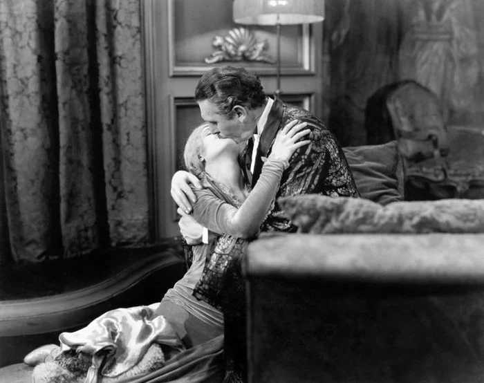 Ghidul conţinea reguli care azi ar putea fi considerate amuzante Foto: Shutterstock