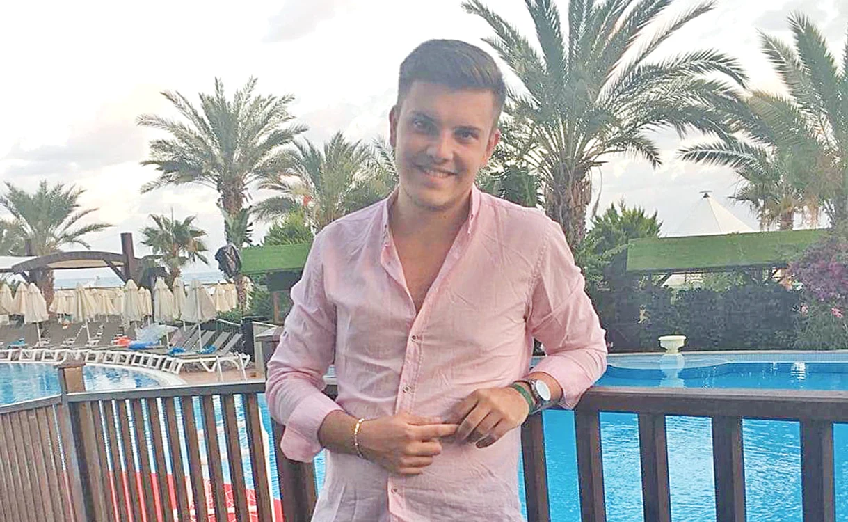 
    Sebi a fost vrăjit de melodiile turcoaicei Oyku  