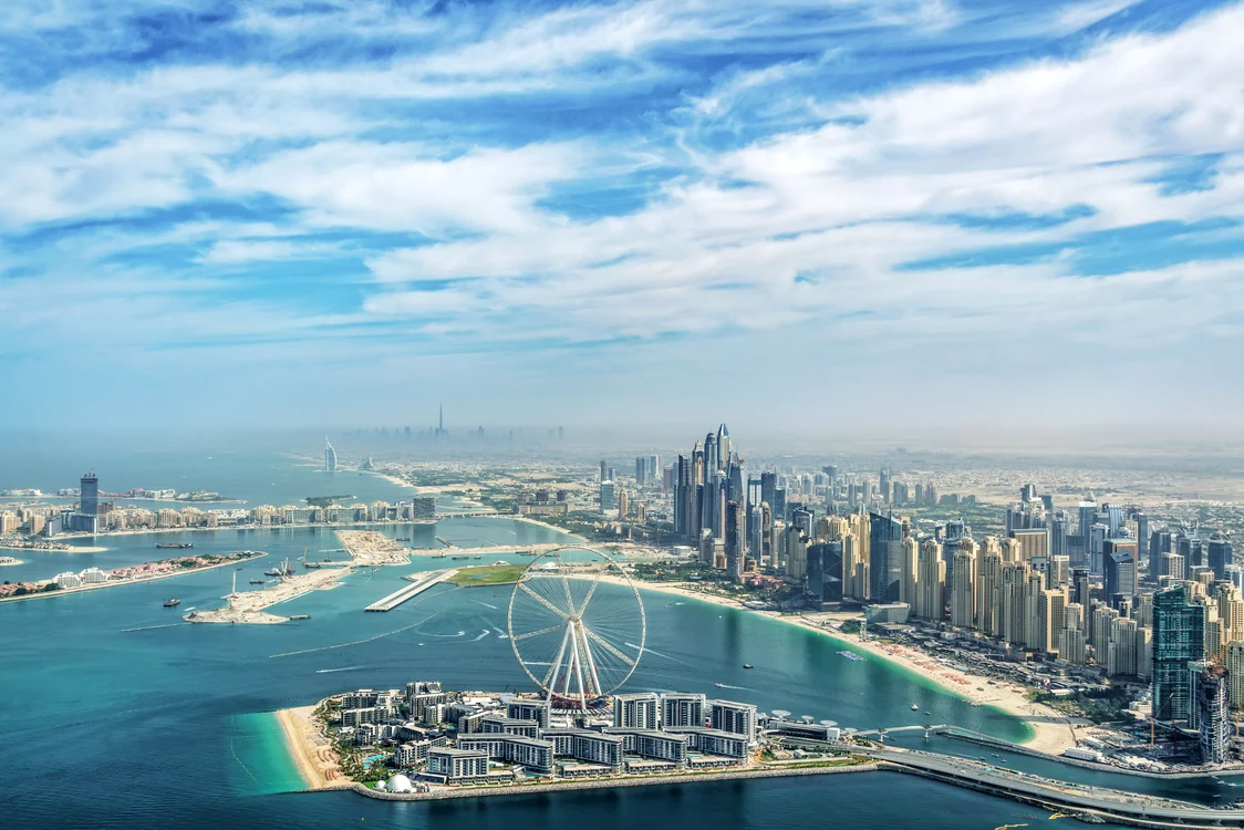 Români veniți din Dubai au fost nemulțumiți că au plătit biletul de avion. FOTO: Shutterstock