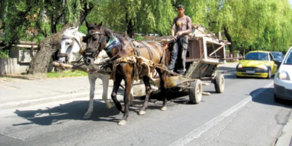 Reşiţa: Criza propune mijloace de transport ieftine