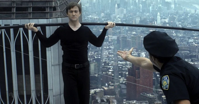 the walk foto cinemagia.ro