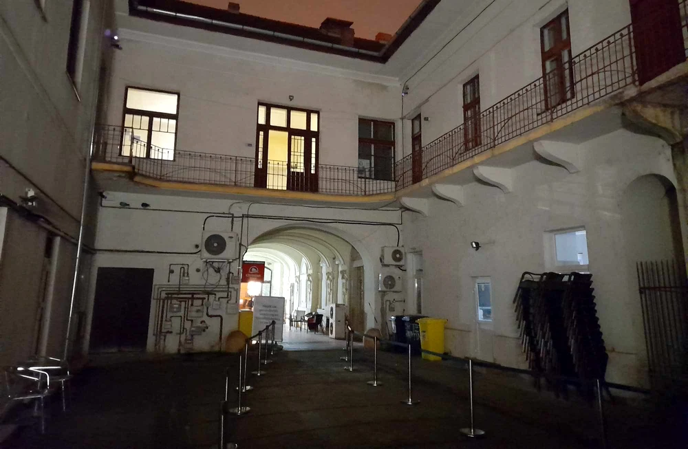 Intrarea în Pixel