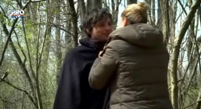 "Ferma Vedetelor" - Cristina îşi sărută iubitul