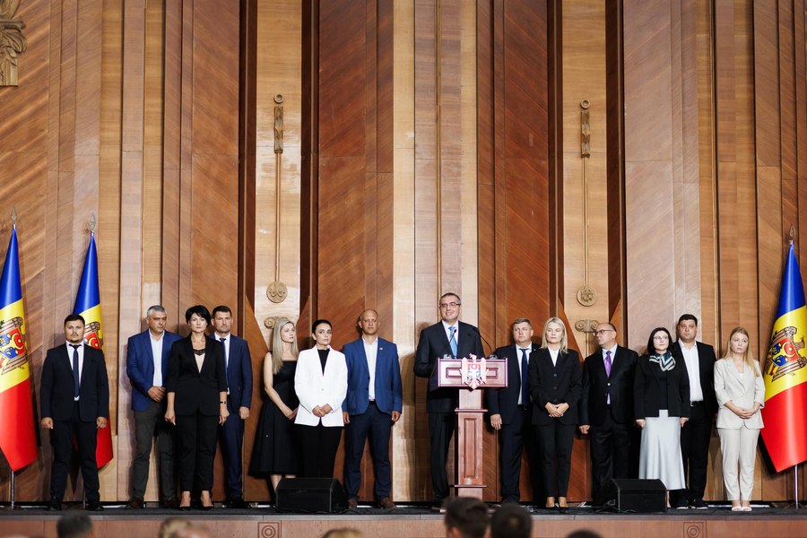 Omul de afaceri Renato Usatîi și-a lansat oficial candidatura la Președinția Republicii Moldova