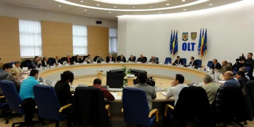 Consilierii județeni au schimbat azi ce au votat acum o lună