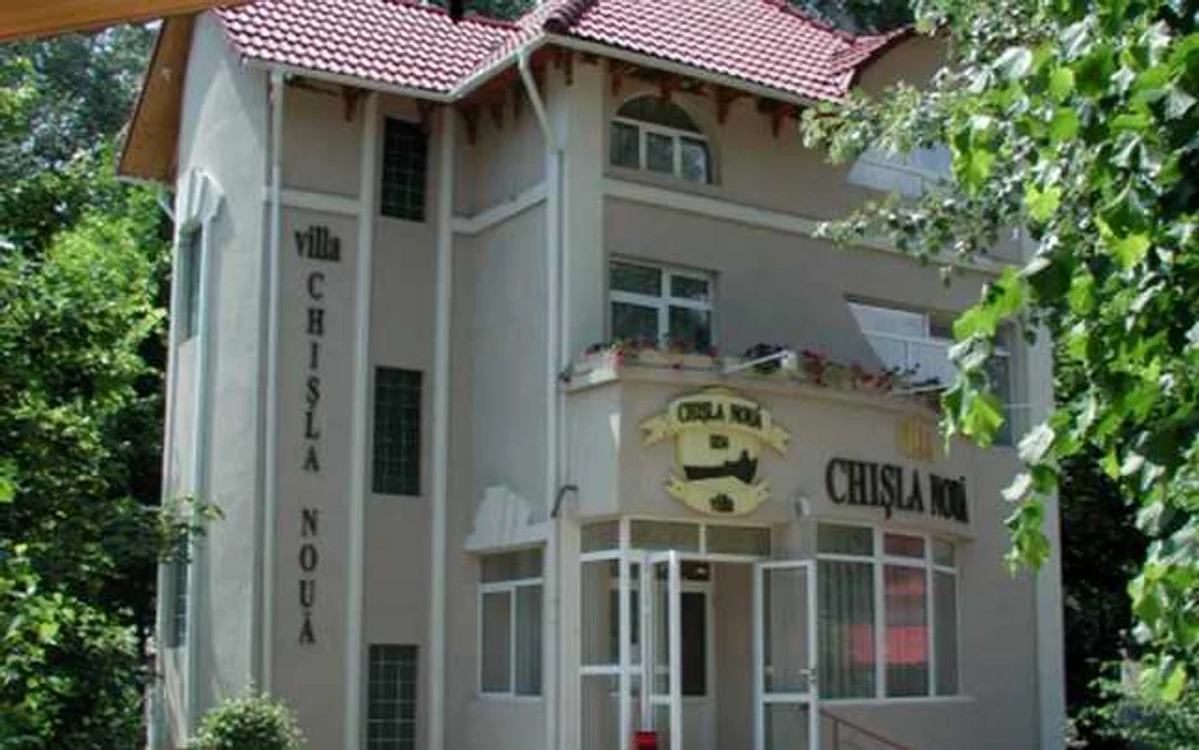 Hotelul Chişla Nouă din Vadul lui Vodă a fost scos la vânzare la începutul lunii mai  FOTO imobil.casata.md