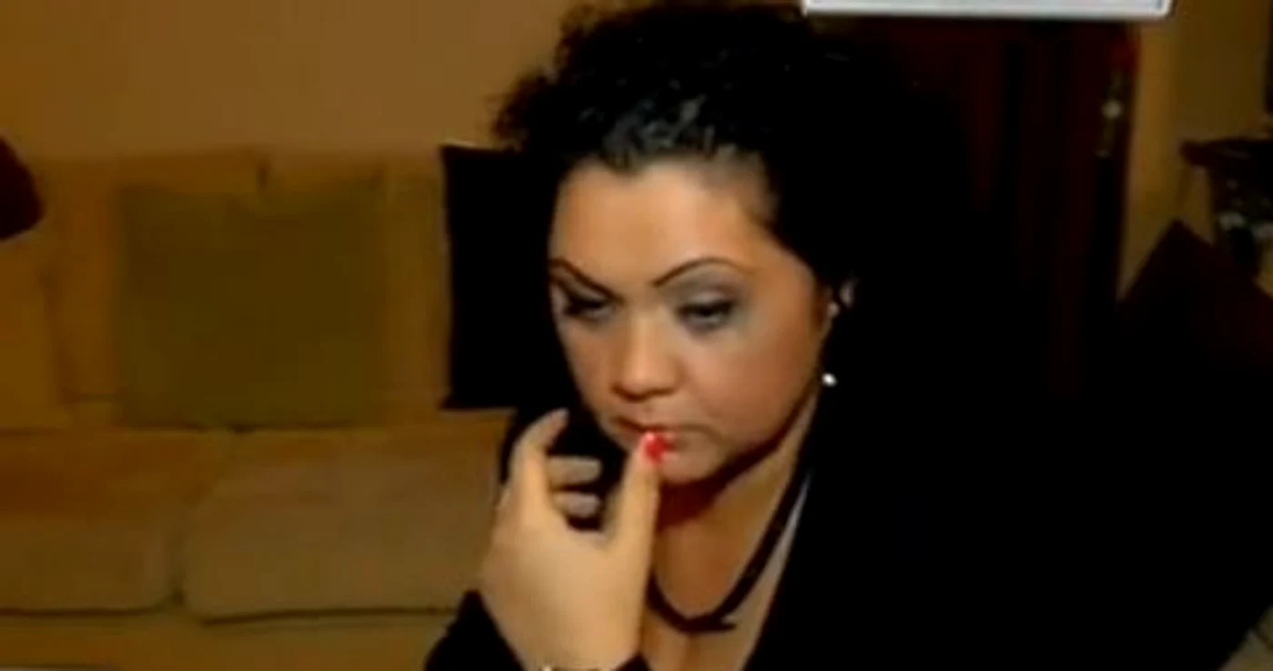 
    După ce i-a fost spartă casa, miercuri seara, Minodora speră să prindă hoţul cu ajutorul imaginilor surprinse de camere montate în locuinţăfoto: captura Kanal D  