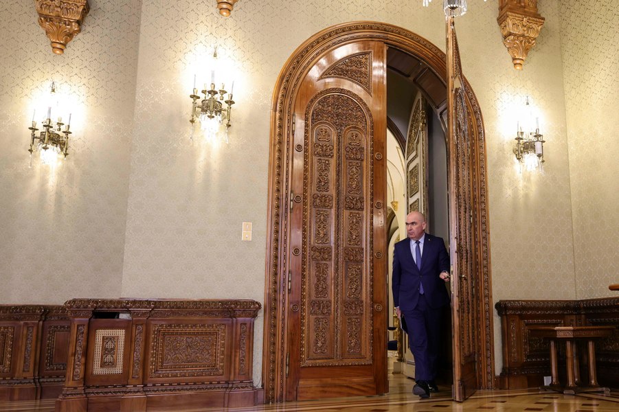 Ședință la Cotroceni pe tema organizării alegerilor prezidențiale. Sunt convocați premierul și șefii instituțiilor cu responsabilități