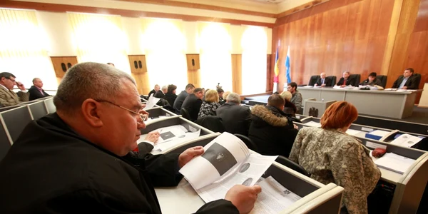 Decizia a fost luată de 22 de consilieri comunişti