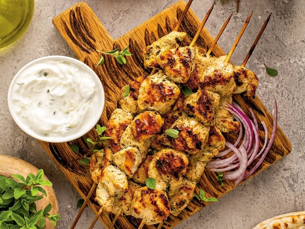 souvlaki de porc cu lamaie jpg