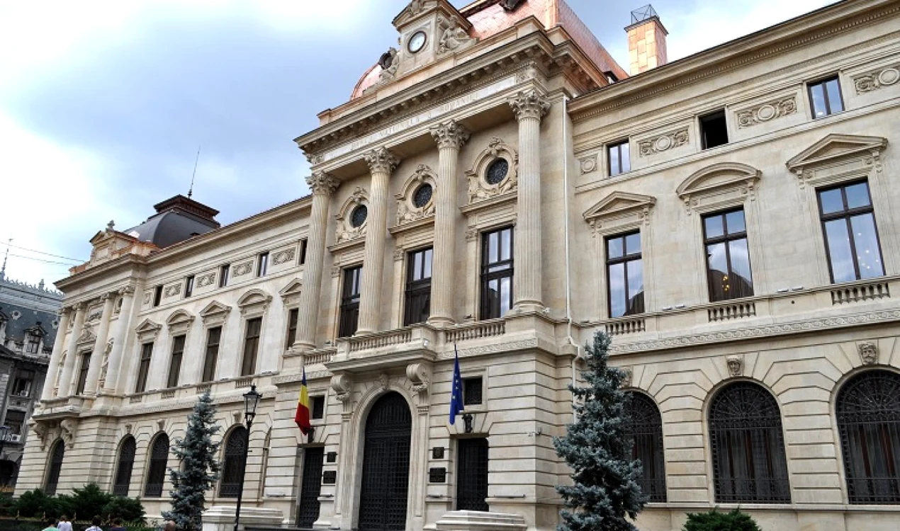 FOTO www.wall-street.ro
