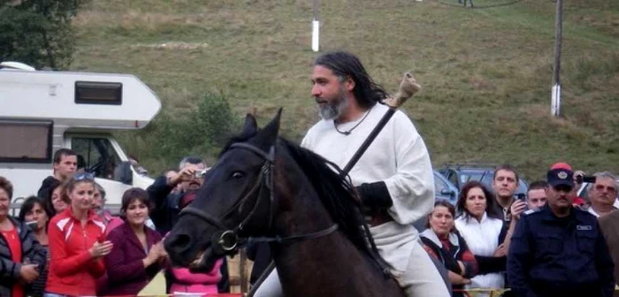 Dac-fest este unul dintre festivalurile inedite organizate în județul Hunedoara. 