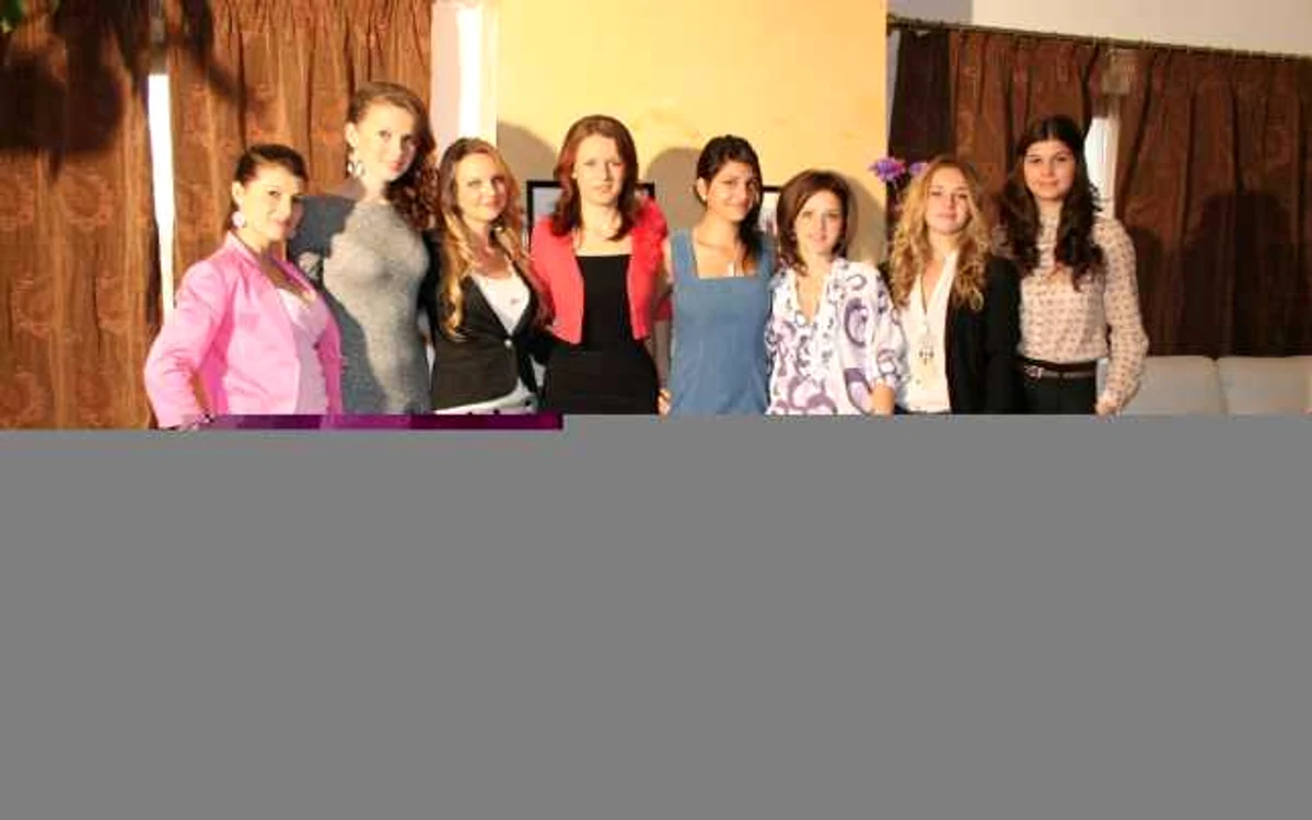 Concurentele la „Miss fata de la ţară“