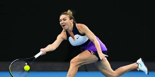 Meciul dintre Simona Halep si australianca Lizette Cabrera de la Australian Open a fost câştigat de româncă FOTO EPA-EFE / Dave Hunt